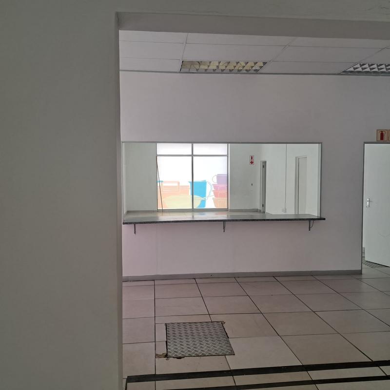 To Let commercial Property for Rent in Korsten Eastern Cape